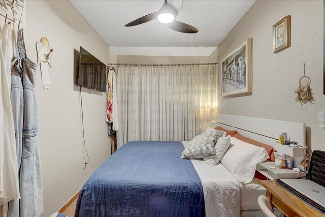 325 49TH STREET N, St Petersburg, FL 33710