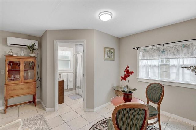 325 49TH STREET N, St Petersburg, FL 33710