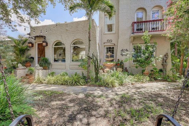 325 49TH STREET N, St Petersburg, FL 33710
