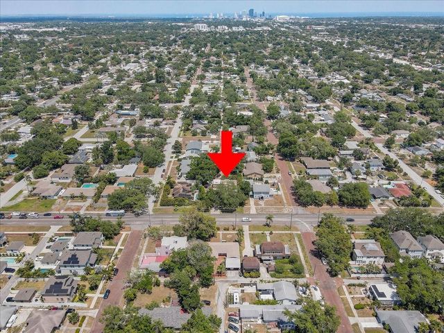 325 49TH STREET N, St Petersburg, FL 33710