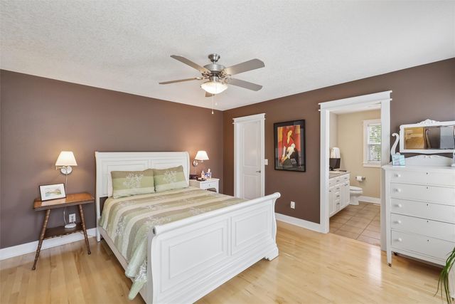 4315 127th Street, Urbandale, IA 50323