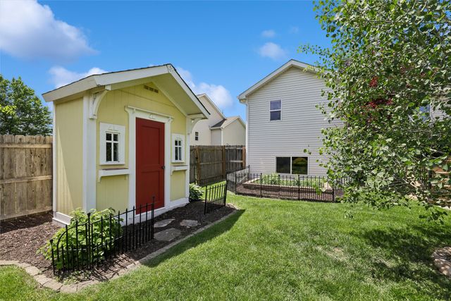 4315 127th Street, Urbandale, IA 50323