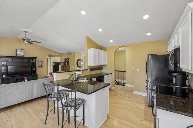 4315 127th Street, Urbandale, IA 50323