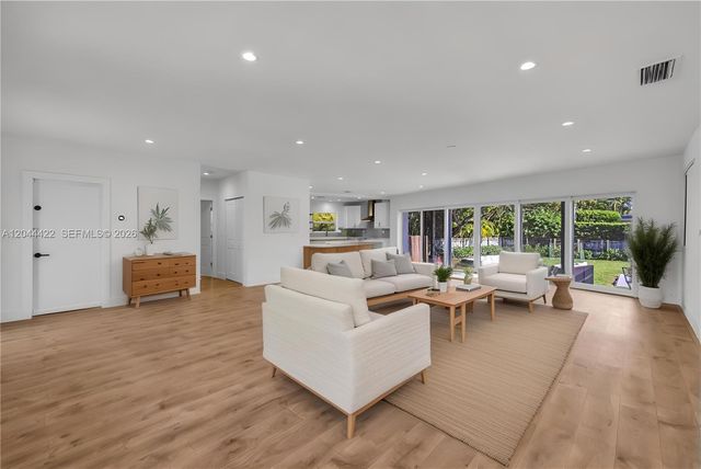 1411 NE 101st St, Miami Shores, FL 33138