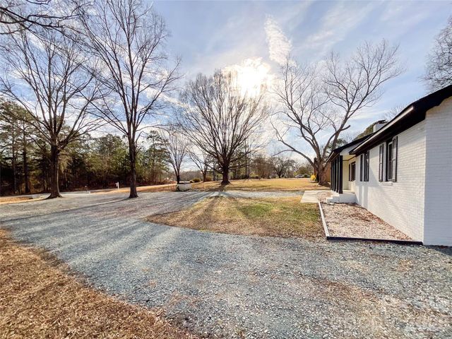 1024 Willoughby Road, Monroe, NC 28110