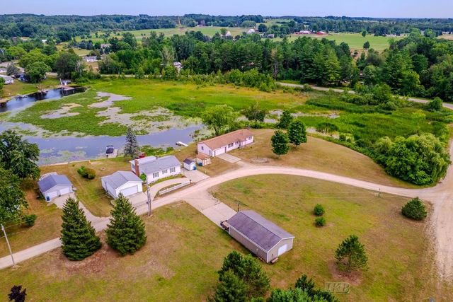 510 Mix Road, Gladwin, MI 48624