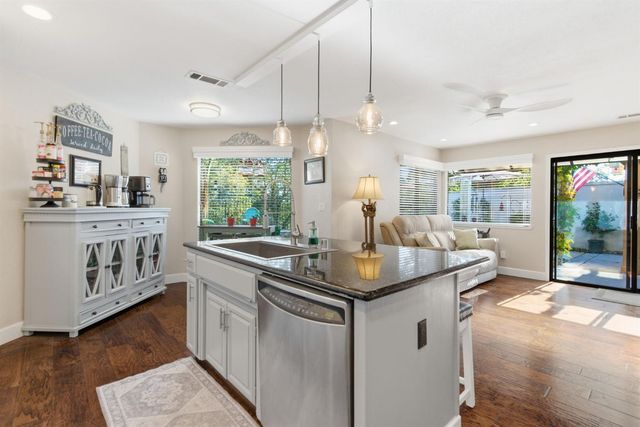 4324 Copper Cliff Ln, Modesto, CA 95355