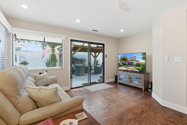 4324 Copper Cliff Ln, Modesto, CA 95355