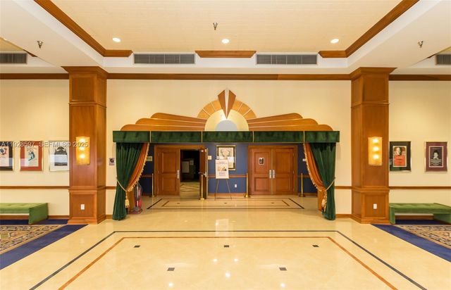 1201 SW 141st Ave 304J, Pembroke Pines, FL 33027