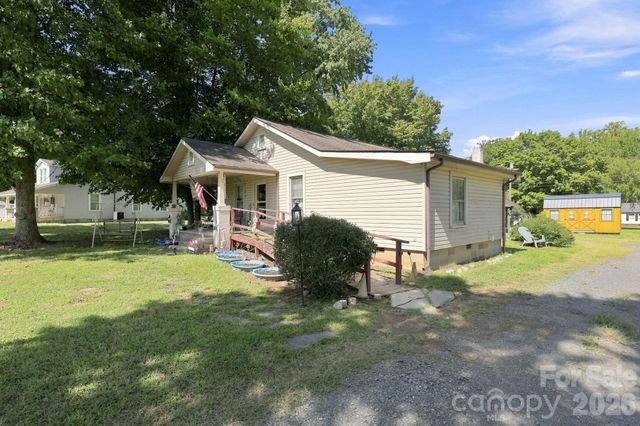 512 W Bank Street, Salisbury, NC 28146