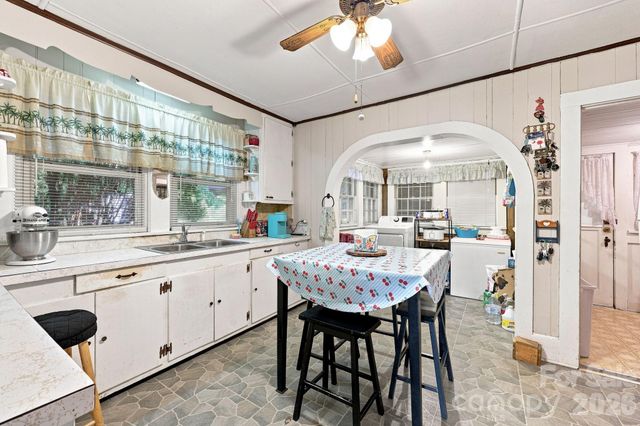 512 W Bank Street, Salisbury, NC 28146