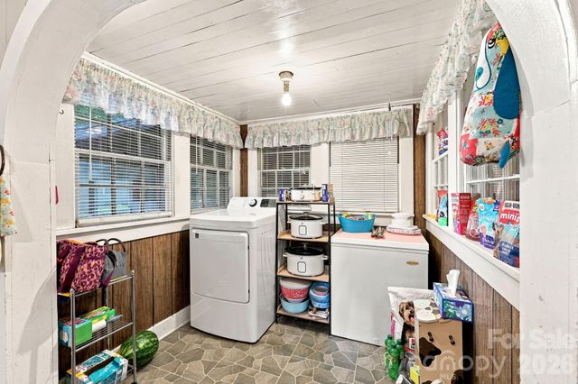 512 W Bank Street, Salisbury, NC 28146