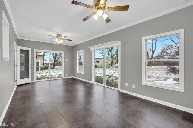 3930 Wadsworth Road, Barberton, OH 44203