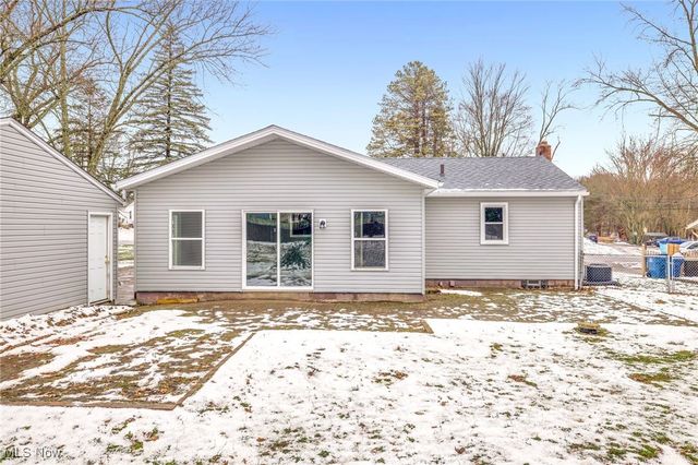 3930 Wadsworth Road, Barberton, OH 44203