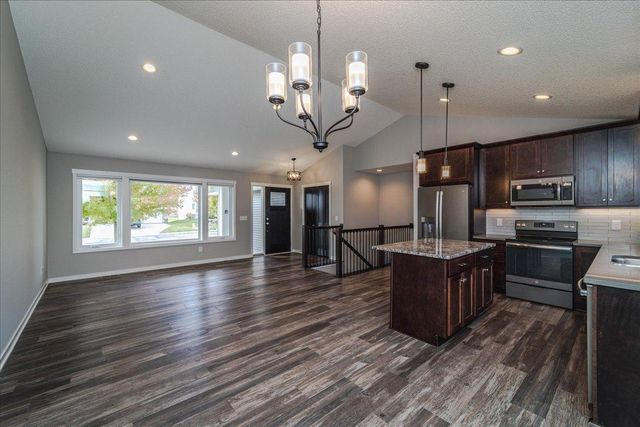 236 Hawaii Street SE, Lonsdale, MN 55046