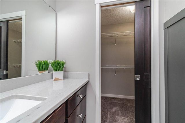 236 Hawaii Street SE, Lonsdale, MN 55046