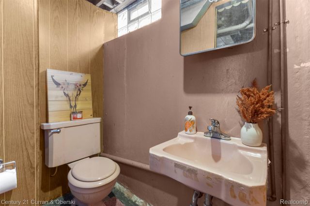 15107 Aster Avenue, Allen Park, MI 48101