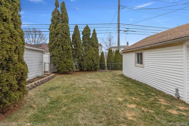 15107 Aster Avenue, Allen Park, MI 48101