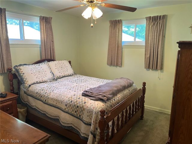 124 Aylesboro Avenue, Boardman, OH 44512