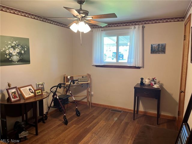 124 Aylesboro Avenue, Boardman, OH 44512