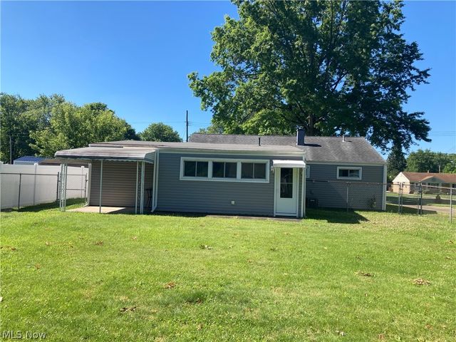 124 Aylesboro Avenue, Boardman, OH 44512