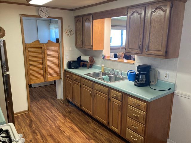 124 Aylesboro Avenue, Boardman, OH 44512