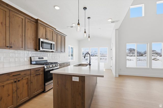 10345 N VISTA LN, Elwood, UT 84337