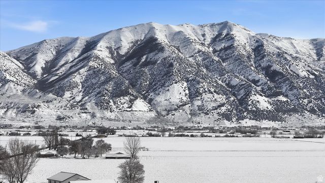 10345 N VISTA LN, Elwood, UT 84337