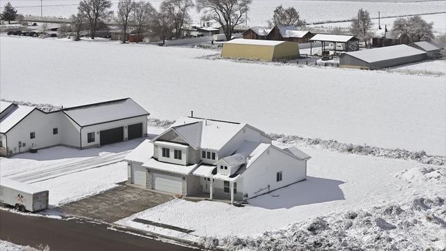 10345 N VISTA LN, Elwood, UT 84337