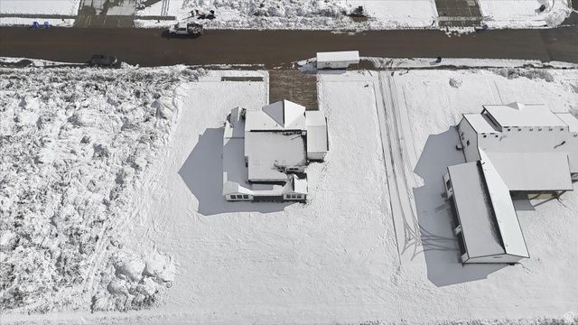 10345 N VISTA LN, Elwood, UT 84337