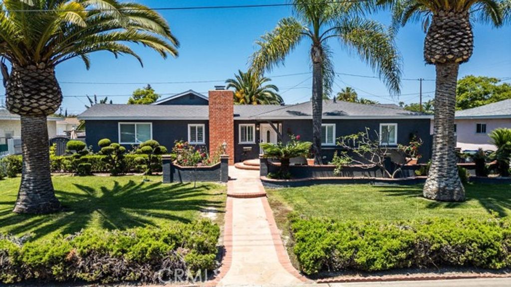 2631 W Cerritos, Anaheim, CA 92804