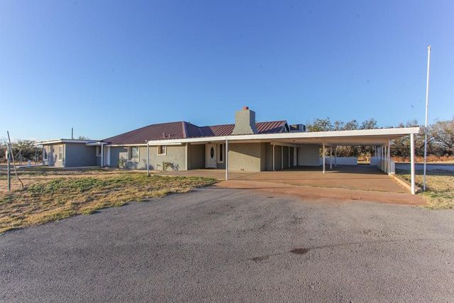 1100 N Snyder Field Rd, Coahoma, TX 79511