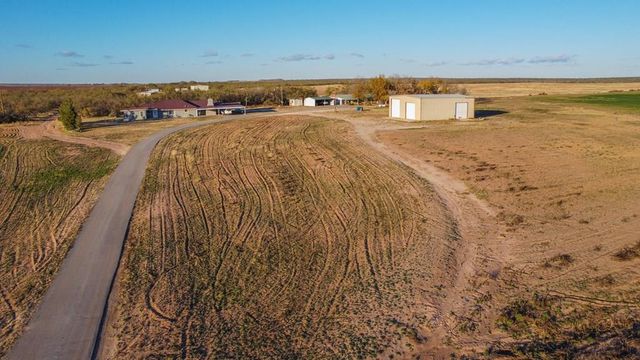 1100 N Snyder Field Rd, Coahoma, TX 79511