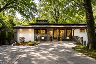 1676 Moores Mill Road NW, Atlanta, GA 30327