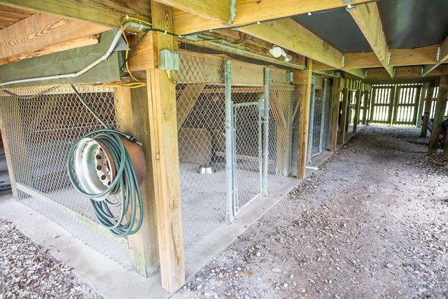 1056 County Road 297 Circle, Sargent, TX 77414