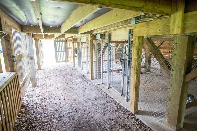1056 County Road 297 Circle, Sargent, TX 77414