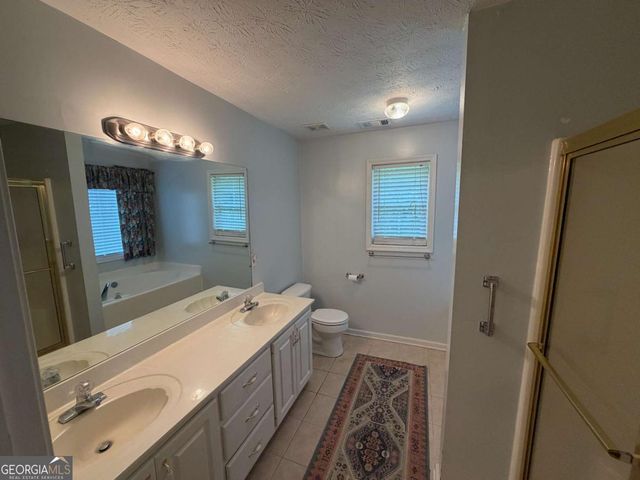 6379 Magnetic Point 134, Flowery Branch, GA 30542