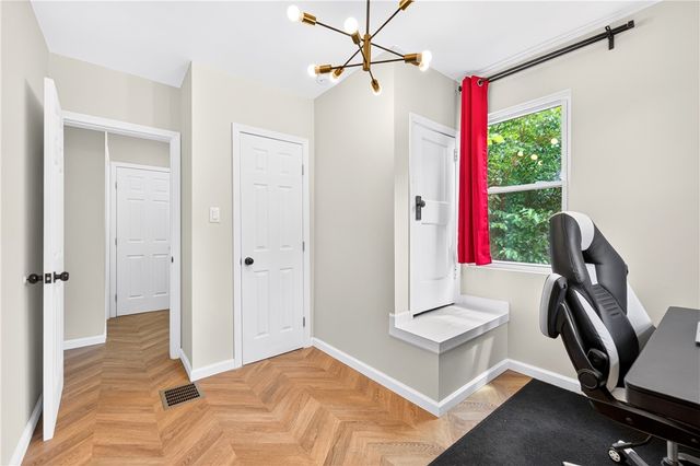 817 Deely Street, Greenfield, PA 15217