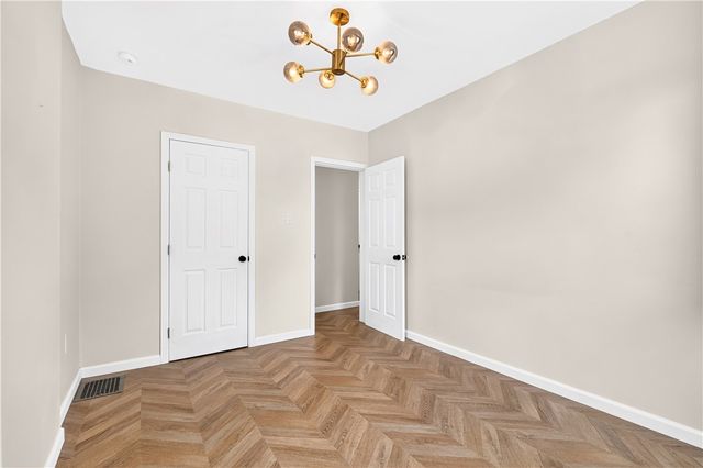 817 Deely Street, Greenfield, PA 15217