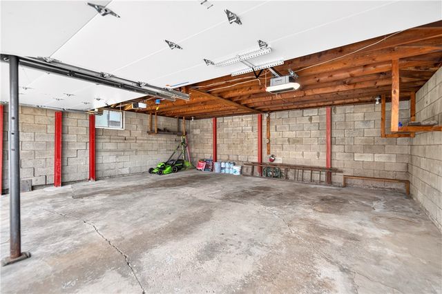 817 Deely Street, Greenfield, PA 15217