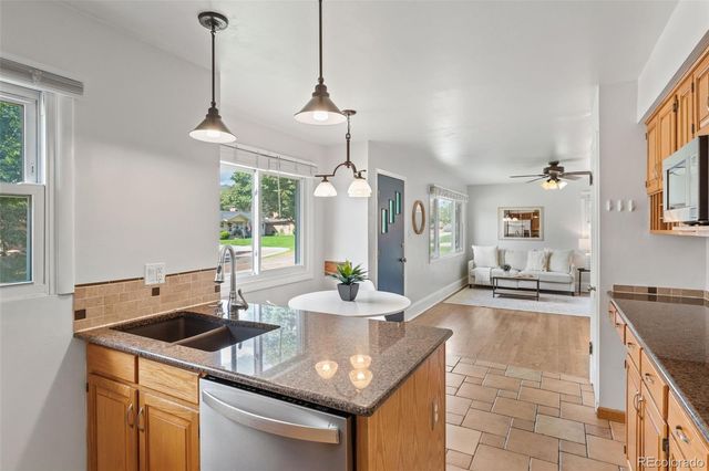 641 Glen Eyrie Circle, Colorado Springs, CO 80904