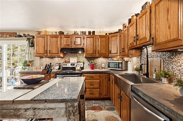 599 Brown Rd, Bullskin Twp, PA 15610