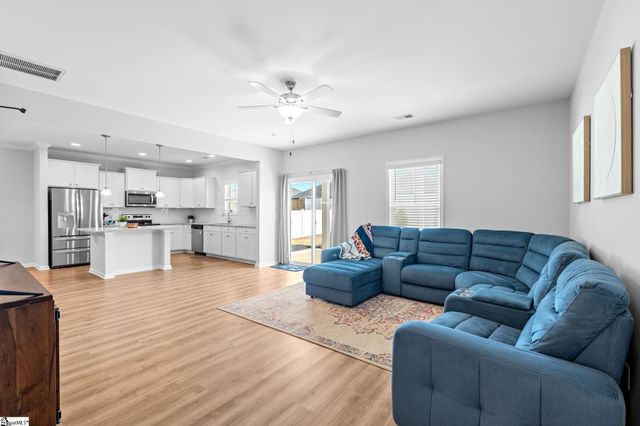 116 Strongridge Trail, Simpsonville, SC 29681