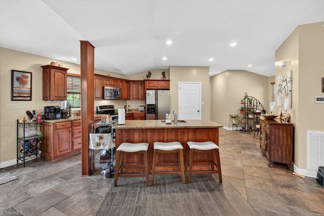 1102 Bear Creek Lane, Pinnacle, NC 27043