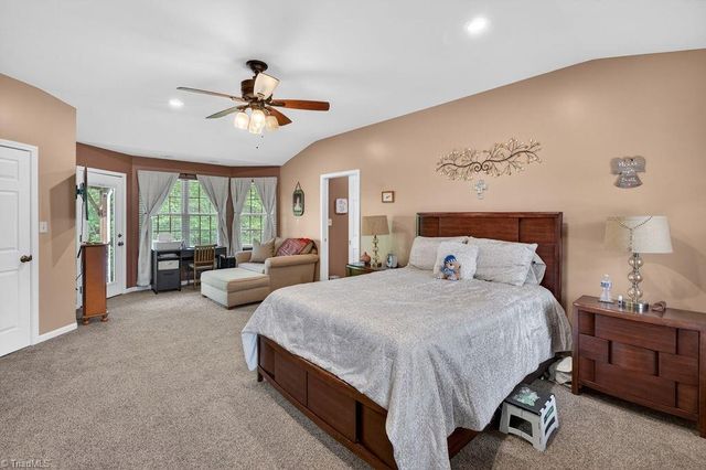 1102 Bear Creek Lane, Pinnacle, NC 27043