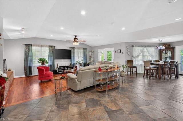1102 Bear Creek Lane, Pinnacle, NC 27043