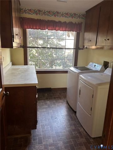 12801 Foxstone Rd, Midlothian, VA 23113