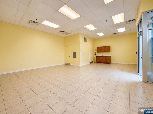 2414 Bergenline Avenue, Union City, NJ 07087