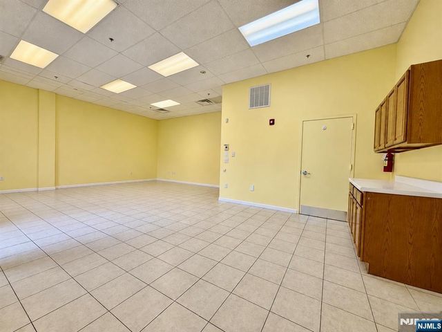 2414 Bergenline Avenue, Union City, NJ 07087