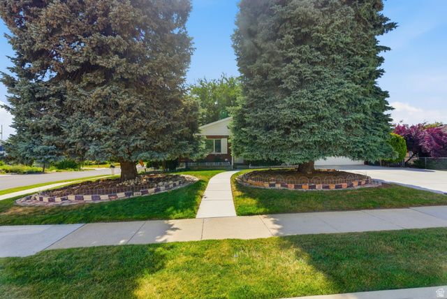 6302 WESTRIDGE ST, Murray, UT 84107